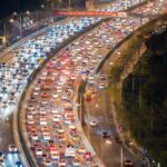 Cambios viales generan congestión en avenidas principales