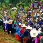 Cómo se celebra la fiesta de la cruz en comunidades rurales