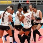 Universitario mantiene el liderato en el vóley peruano